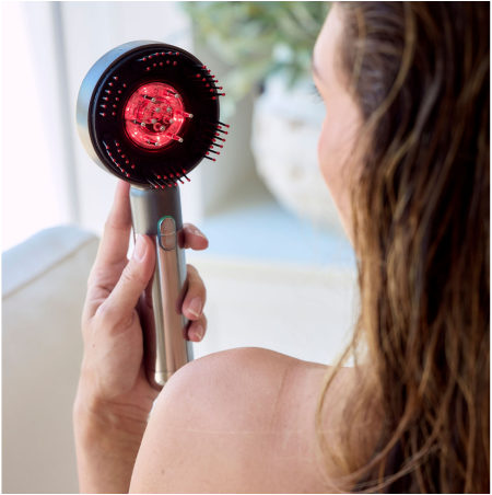 Why More People Are Turning to Red Light for Stronger, Healthier Hair