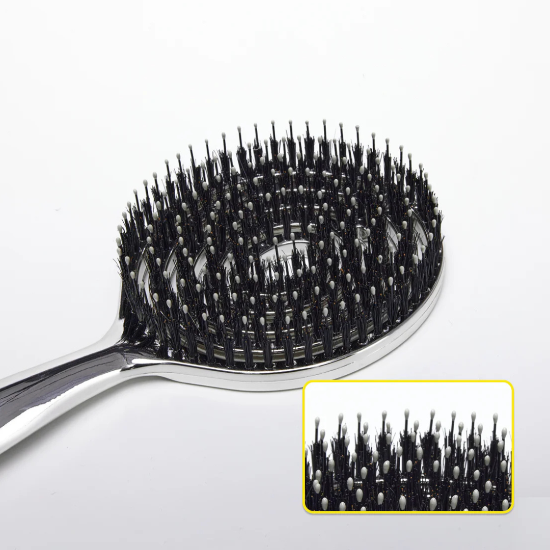 The Glossé Brush
